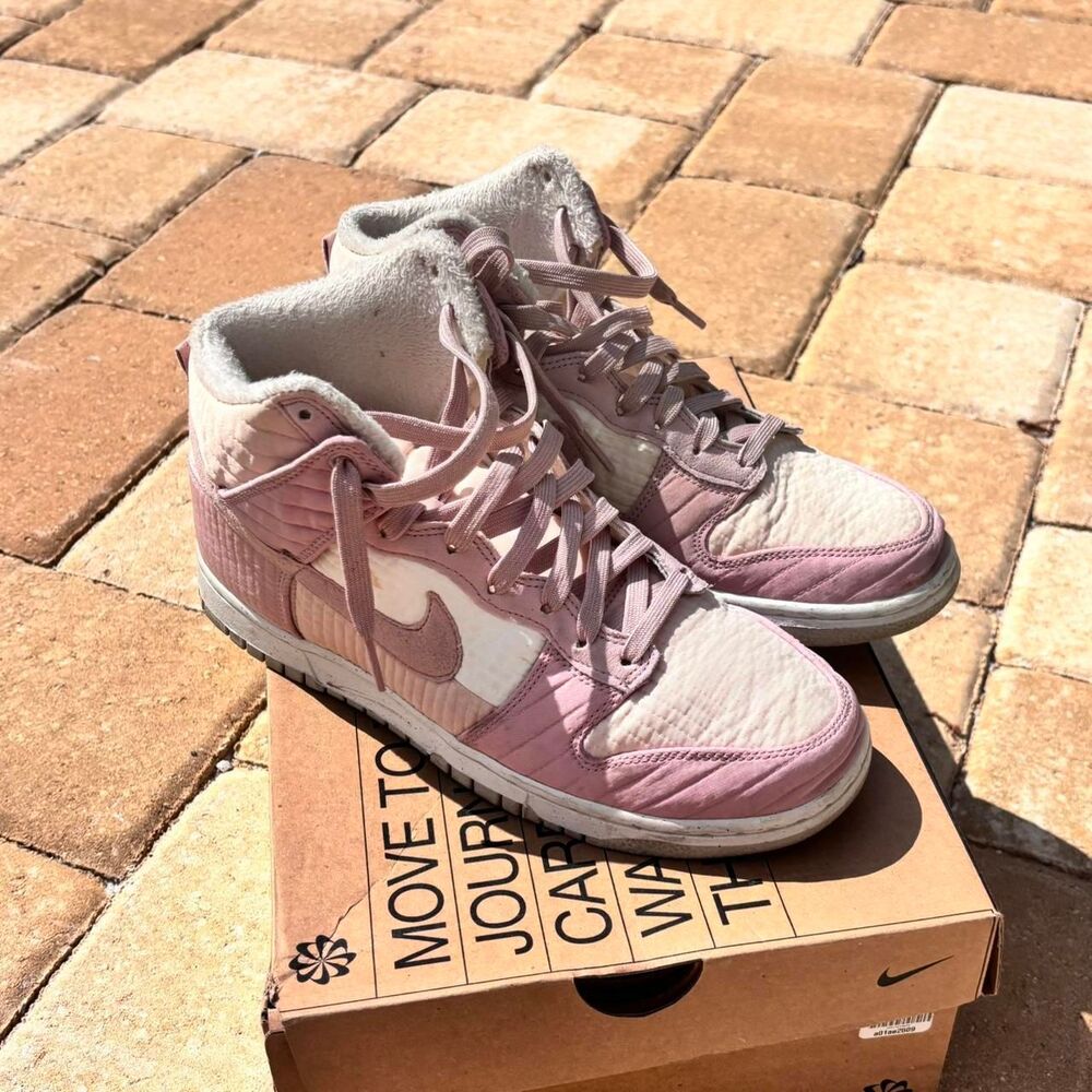 Nike Women's Pink Trainers